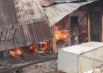 7 Bangunan di Parapat Hangus Terbakar