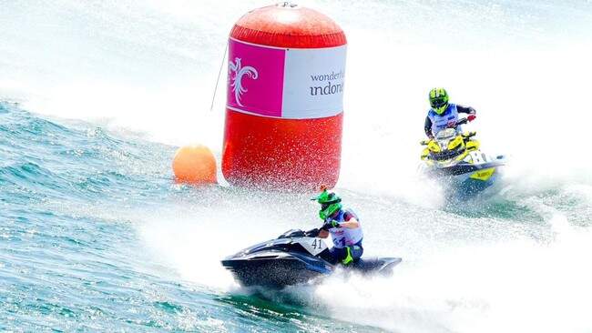 Foto: Aquabike Jetski World Championship 2024 di Simalungun Cup berlangsung sengit.