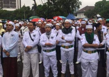 Resmi! FPI Dukung Ridwan Kamil di Pilgub DKI 2024