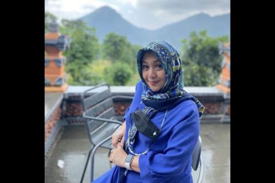 Penyanyi senior Dina Mariana.