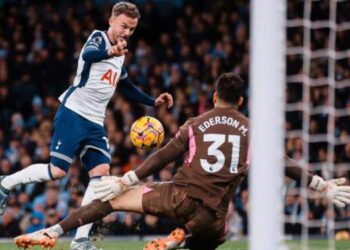 Tottenham Hancurkan Manchester City 4-0