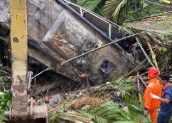 8 Mobil di Sibolangit Tertimpa Longsor, Bus Pariwisata Masuk Jurang