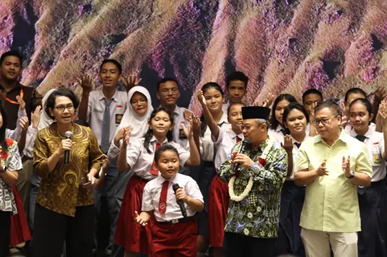 Foto: Menteri Pendidikan- DPR RI Akan Kaji Rencana Penghapusan Zonasi 1