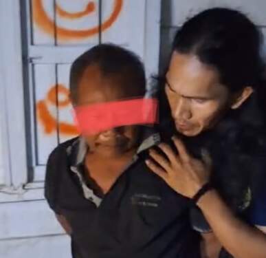 Foto: Tersangka R alias Iwan Bagong Pelaku pembuang mayat Mutia Pratiwi alias Shela.