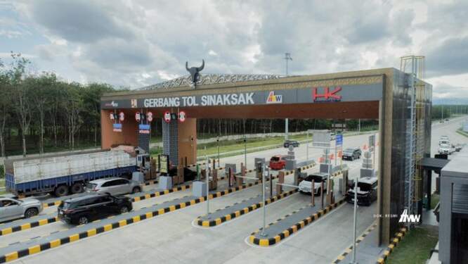 Foto: Gerbang Tol Sinaksak.