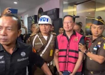 Usai 10 Jam Diperiksa Kejagung, Tom Lembong Bungkam
