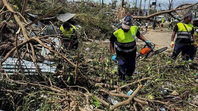 Foto: Badai Siklon Chido yang menghantam wilayah Mayotte, Prancis sejak Sabtu (14/12/24).