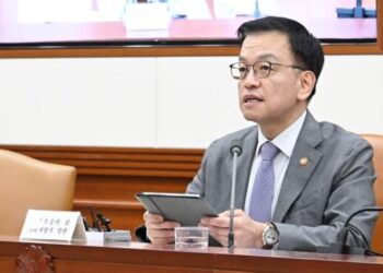 Choi Sang-mok Presiden Sementara Korsel