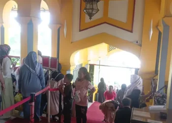 Keramaian terlihat di beberapa tempat wisata dan bersejarah di Kota Medan saat libur Natal 2024 dan menyambut Tahun Baru 2025.(Istimewa)
