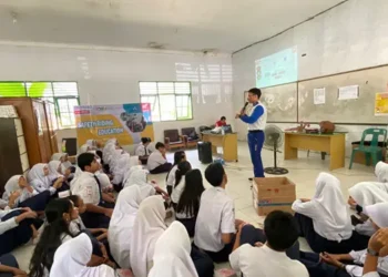 Foto: Ditemani New Honda Scoopy, Pelajar SMP Negeri 5 Stabat Semangat #cari_aman 2