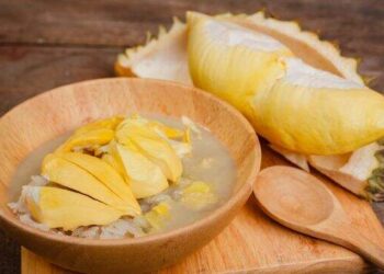 Jangan Coba-coba Makan Durian Bersama 5 Minuman Ini!