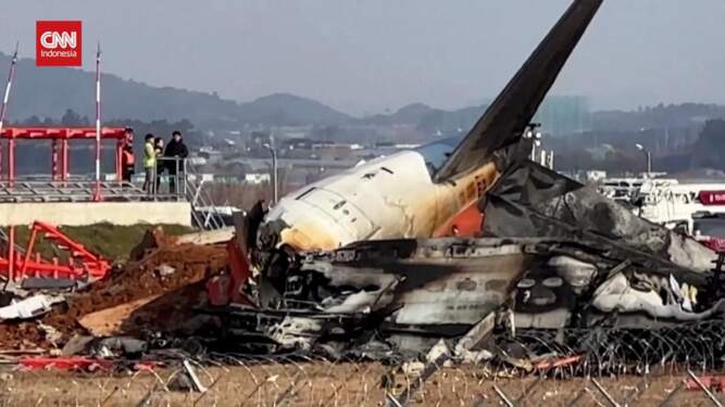 Foto: Jumlah korban jiwa kecelakaan pesawat Jeju Air jadi 120 orang.