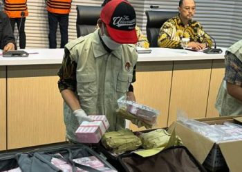 Sita Uang Rp 6,8 Miliar, KPK Tetapkan Pj Wali Kota Pekanbaru Tersangka