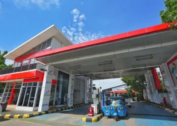 Foto: Dukung Target NZE, PGN Pasang Converter Kit BBG untuk 67 Taksi Online 2