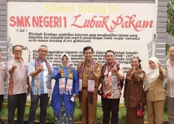 Foto: Perkuat Dunia Vokasi, Honda Resmikan Pos AHASS TEFA di SMKN 1 Lubuk Pakam 2