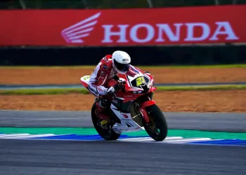 Foto: Juara Asia di Depan Mata, Pebalap AHRT Double Podium di Race 1 ARRC Buriram 7