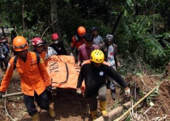 Banjir-Longsor Sukabumi: 10 Orang Tewas, 2 Hilang!
