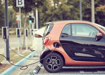 Penjualan Mobil Listrik Diprediksi Melonjak Tahun 2025