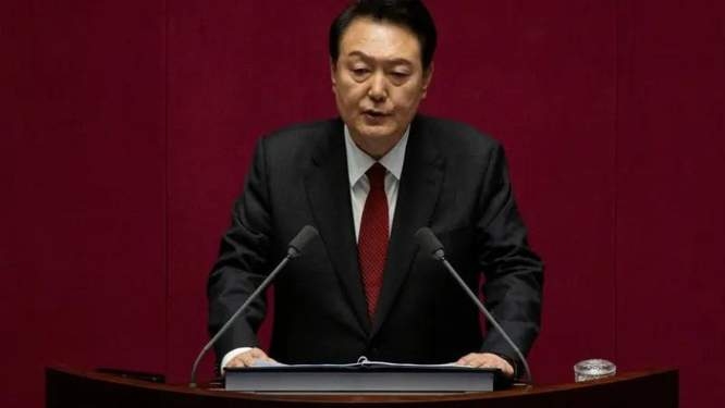 Yoon Suk Yeol.