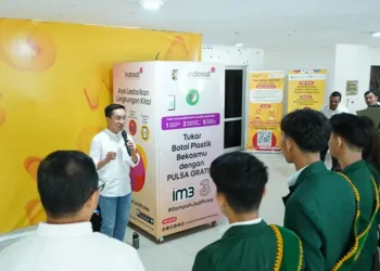Foto: Program CSR “Sampah Jadi Pulsa” Indosat di USU Solusi Inovatif Lingkungan Bersih 6