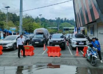 Jelang Nataru, Volume Kendaraan ke Arah Danau Toba Meningkat