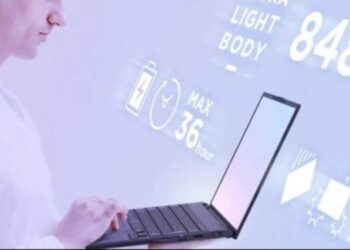 Ini Laptop Paling Ringan di Dunia