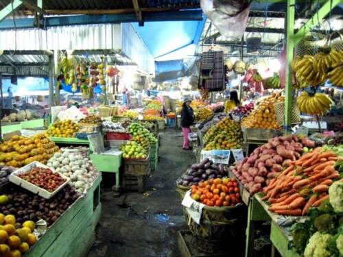 Foto: Pasar Buah Berastagi.