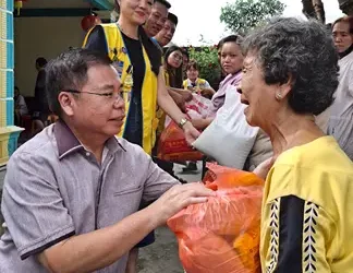 Foto: dr Sofyan Tan Ingatkan, Nasib Bukan Bergantung Pada Shio 4