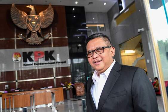 Foto: Hasto Kristiyanto di KPK.