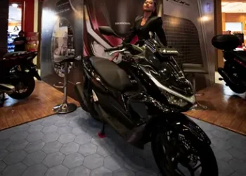 Foto: Kecanggihan New Honda PCX160 Tipe RoadSync Pukau Pecinta Big Scooter 8