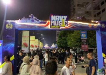 Ribuan Warga Sumut Padati Konser Dewa 19