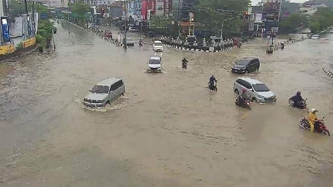 Foto: Hujan lebat dan drainase buruk picu banjir di Kota Samarinda.