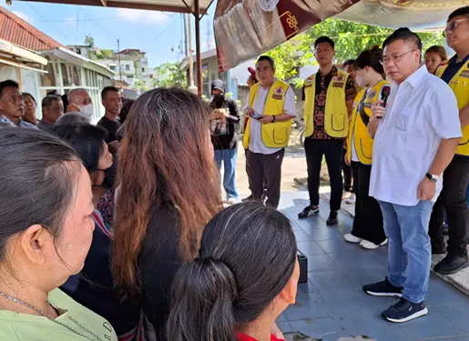 Foto: Kemiskinan Tak Kenal Warna Kulit 2