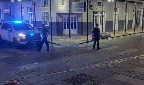 Foto: Sedikitnya 10 tewas setelah mobil tabrak kerumunan di New Orleans.