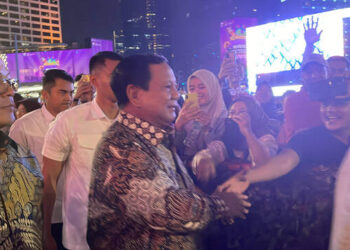 Titiek Soeharto Dampingi Prabowo di Malam Tahun Baru