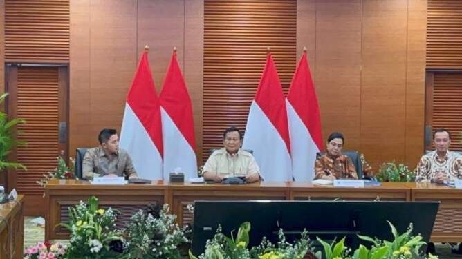 Prabowo sebut pemerintah beri stimulus Rp38,6 triliun karena PPN naik.