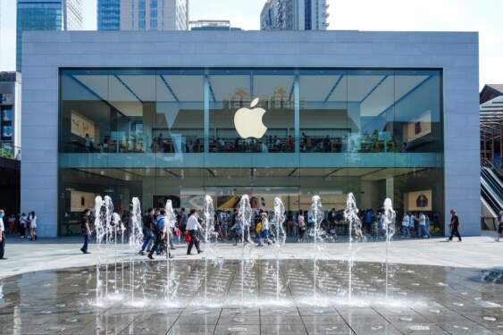 Foto: Raksasa teknologi Apple setuju untuk membayar denda sebesar US$ 95 juta atau setara Rp 1,53 triliun (kurs Rp 16.197/dolar AS).
