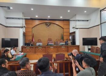 KPK Mangkir, Sidang Praperadilan Hasto Ditunda