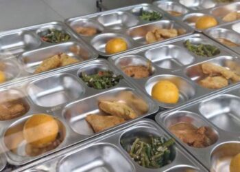 Puluhan Siswa Diduga Keracunan Makan Bergizi Gratis