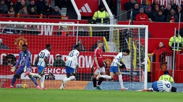 Manchester United dipermalukan Brighton 1-3 di Old Trafford.