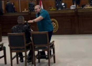 MA Kecam Ricuh Razman Nasution vs Hotman Paris di Ruang Sidang