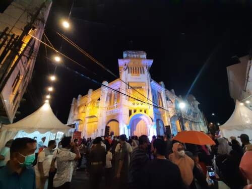 Acara Warenhuis Fest 2025 di Jalan Hindu Kelurahan Kesawan.
