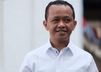 Menteri Bahlil: Beli Gas 3 Kg Harus Bawa KTP!