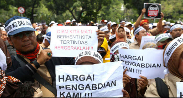 Foto: Demo honorer di Jakarta.