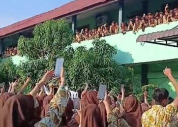 Ratusan Siswa MAN 2 Model Medan Demo, Ini Tuntutannya