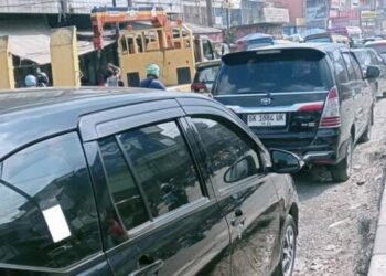 Kampung Lalang Macet Parah Pagi Ini