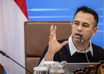 Raffi Ahmad Dirujak Netizen