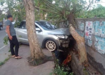 Mobil Seruduk Tembok di Amir Hamzah Medan, Ini Penampakannya