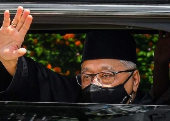 Pingsan, Mantan PM Malaysia Dilarikan ke Rumah Sakit