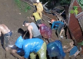 Suami-Istri Tertimbun Longsor di Tapsel Ditemukan Meninggal Dunia